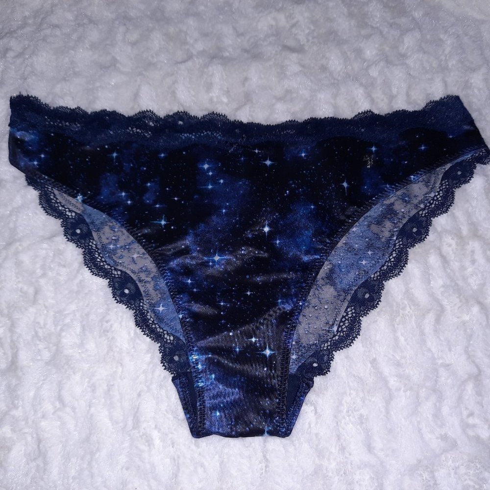 Victoria's Secret panties large NWT